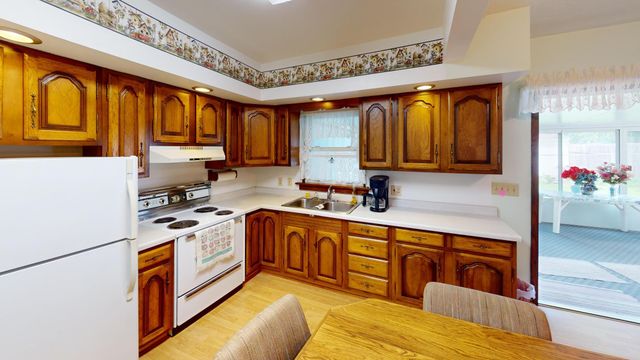 1314 Dunham Street, Albert Lea, MN 56007