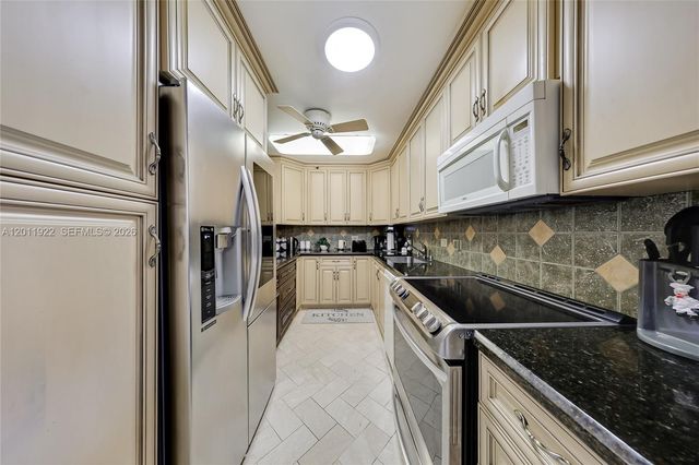 20515 E Country Club Dr 1146, Aventura, FL 33180