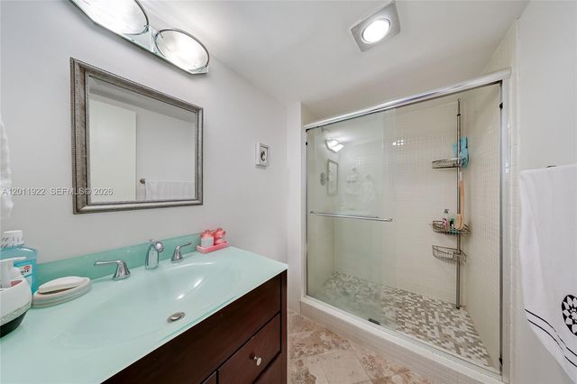 20515 E Country Club Dr 1146, Aventura, FL 33180