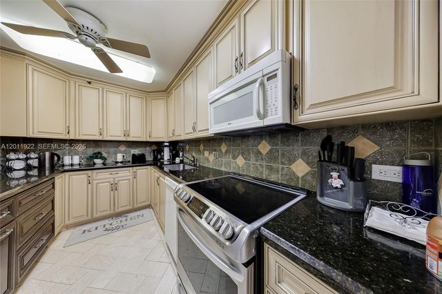 20515 E Country Club Dr 1146, Aventura, FL 33180