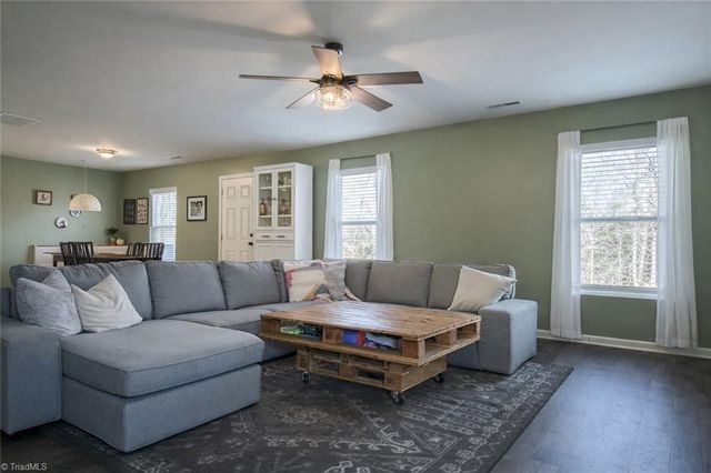 112 W Carmel Cove Drive, Mocksville, NC 27028