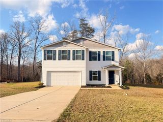 112 W Carmel Cove Drive, Mocksville, NC 27028