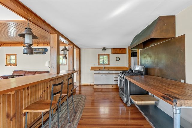 274 Gannett Rd, Scituate, MA 02066