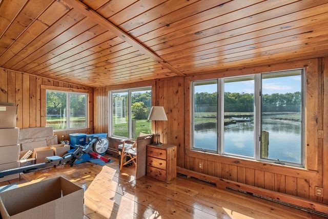 274 Gannett Rd, Scituate, MA 02066