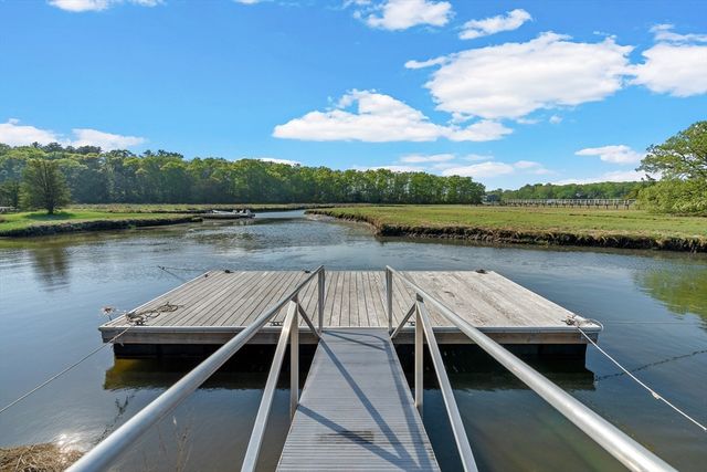 274 Gannett Rd, Scituate, MA 02066