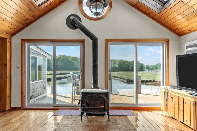 274 Gannett Rd, Scituate, MA 02066