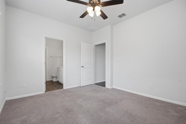 1121 Esplanade PKWY, San Marcos, TX 78666