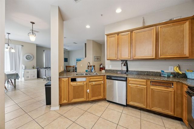 15316 OAK APPLE COURT B, Winter Garden, FL 34787