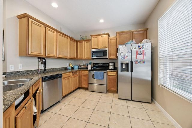 15316 OAK APPLE COURT B, Winter Garden, FL 34787