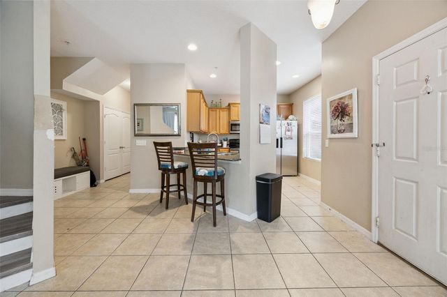 15316 OAK APPLE COURT B, Winter Garden, FL 34787