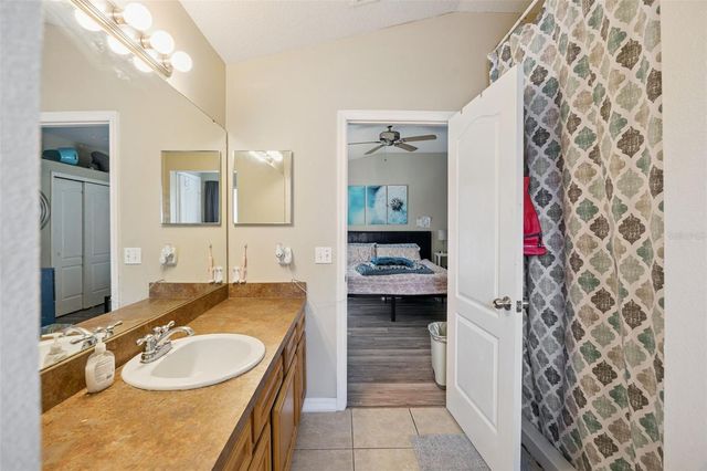 15316 OAK APPLE COURT B, Winter Garden, FL 34787