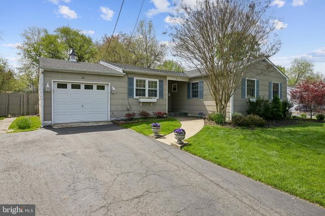 24 CRIDER AVE, Moorestown, NJ 08057