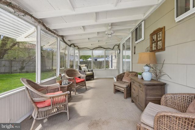 24 CRIDER AVE, Moorestown, NJ 08057