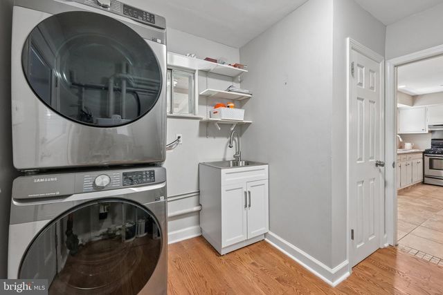 24 CRIDER AVE, Moorestown, NJ 08057