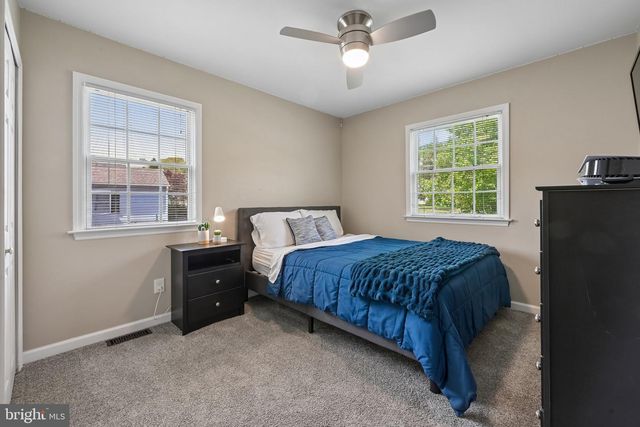 24 CRIDER AVE, Moorestown, NJ 08057