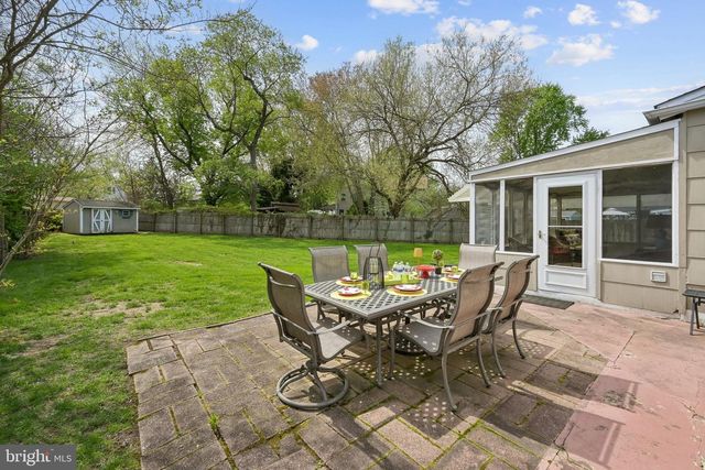 24 CRIDER AVE, Moorestown, NJ 08057