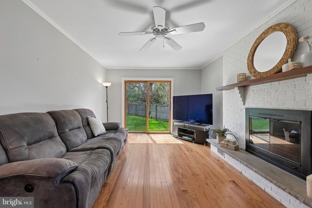 24 CRIDER AVE, Moorestown, NJ 08057