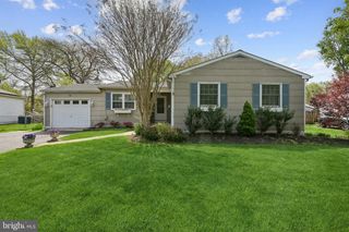 24 CRIDER AVE, Moorestown, NJ 08057