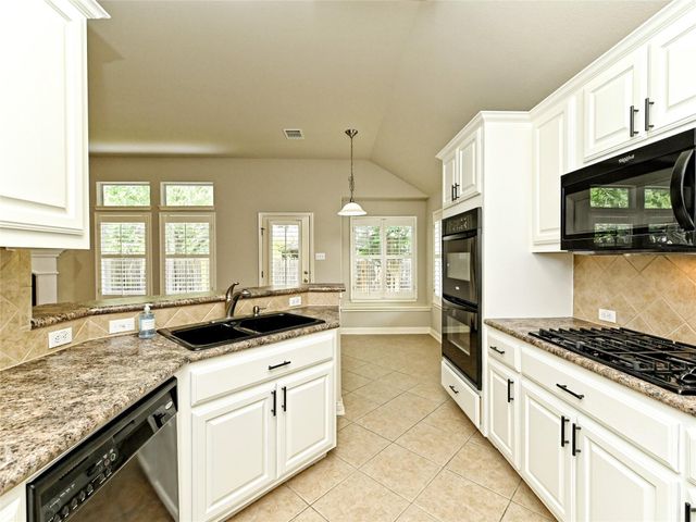 10009 Buffalo Lake LN, Austin, TX 78747