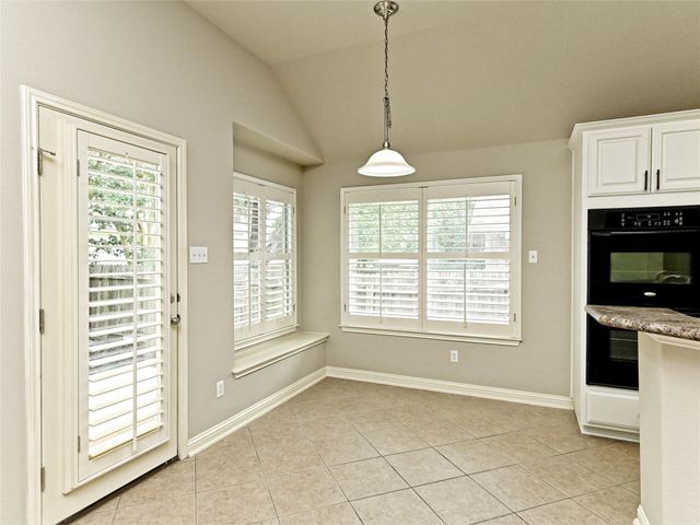 10009 Buffalo Lake LN, Austin, TX 78747