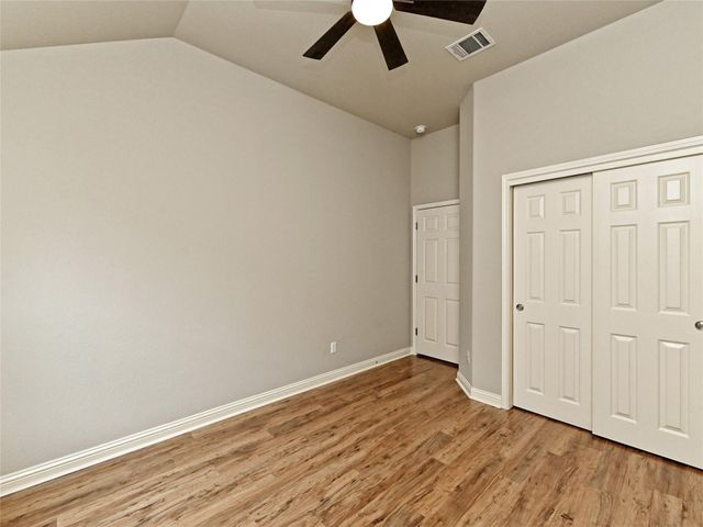 10009 Buffalo Lake LN, Austin, TX 78747