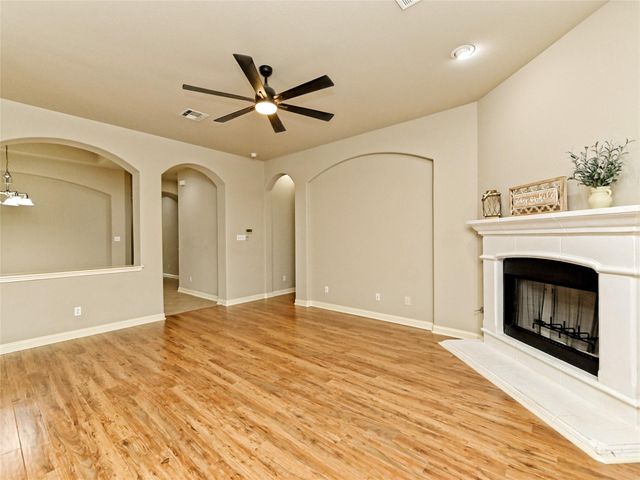 10009 Buffalo Lake LN, Austin, TX 78747