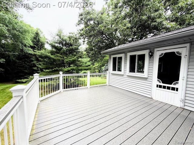 10928 Sunny Ridge Court, Pinckney, MI 48169