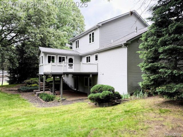 10928 Sunny Ridge Court, Pinckney, MI 48169