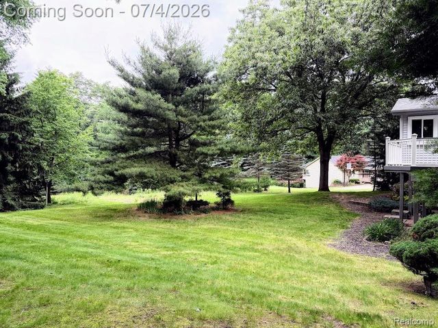 10928 Sunny Ridge Court, Pinckney, MI 48169