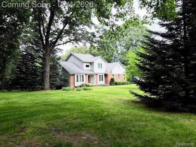10928 Sunny Ridge Court, Pinckney, MI 48169