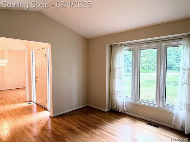 10928 Sunny Ridge Court, Pinckney, MI 48169