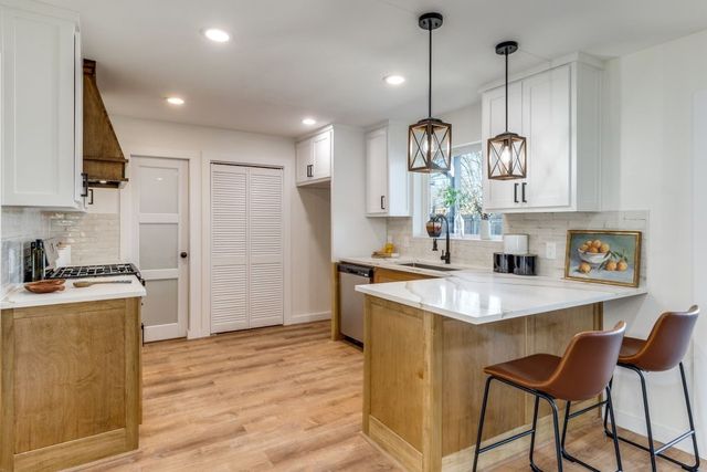 3121 Damascus Way, Farmers Branch, TX 75234