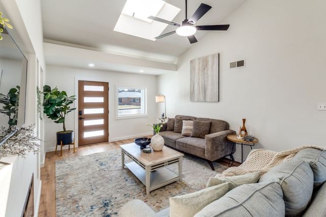 3121 Damascus Way, Farmers Branch, TX 75234