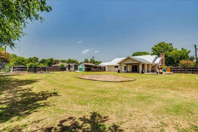 301 Verbena DR, Kyle, TX 78640