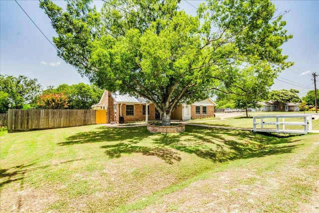 301 Verbena DR, Kyle, TX 78640