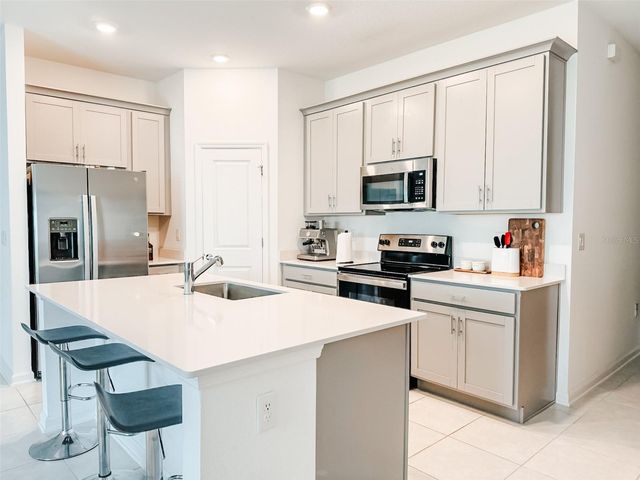 1828 PERCH HAMMOCK LOOP, Groveland, FL 34736