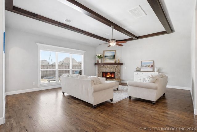 222 W 128th Place S, Jenks, OK 74008