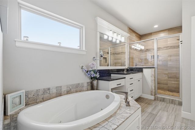 222 W 128th Place S, Jenks, OK 74008