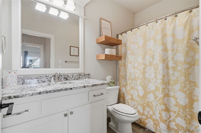 222 W 128th Place S, Jenks, OK 74008