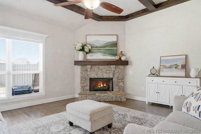 222 W 128th Place S, Jenks, OK 74008