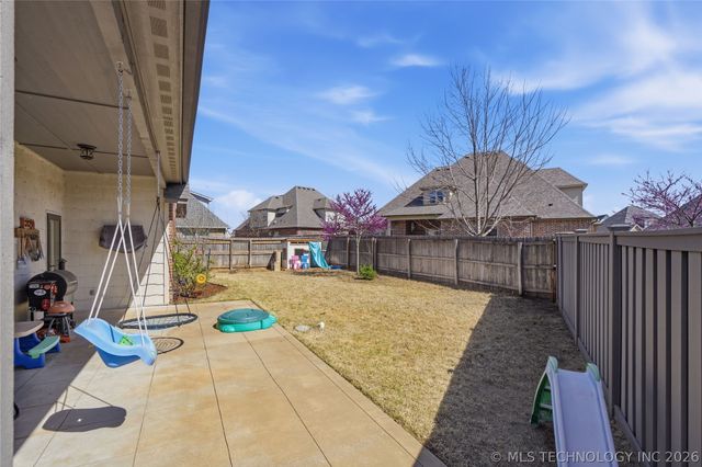 222 W 128th Place S, Jenks, OK 74008