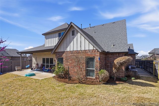 222 W 128th Place S, Jenks, OK 74008