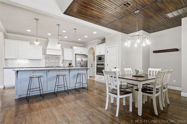 222 W 128th Place S, Jenks, OK 74008