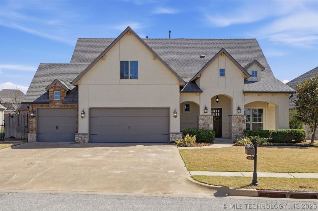 222 W 128th Place S, Jenks, OK 74008