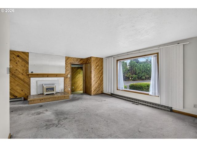 16701 Se STEPHENS St, Portland, OR 97233