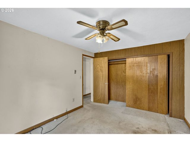 16701 Se STEPHENS St, Portland, OR 97233