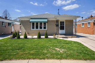 5845 Centralia Street, Dearborn Heights, MI 48127
