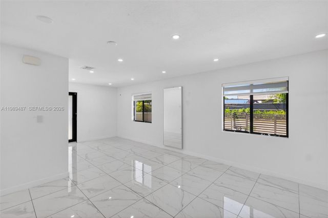 2490 NW 44th St 2490, Miami, FL 33142