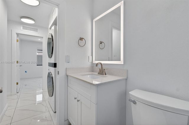 2490 NW 44th St 2490, Miami, FL 33142