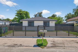 2490 NW 44th St 2490, Miami, FL 33142